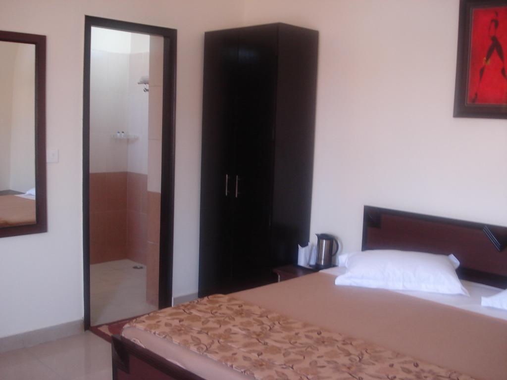 Hotel Utsav Dehradun Eksteriør billede