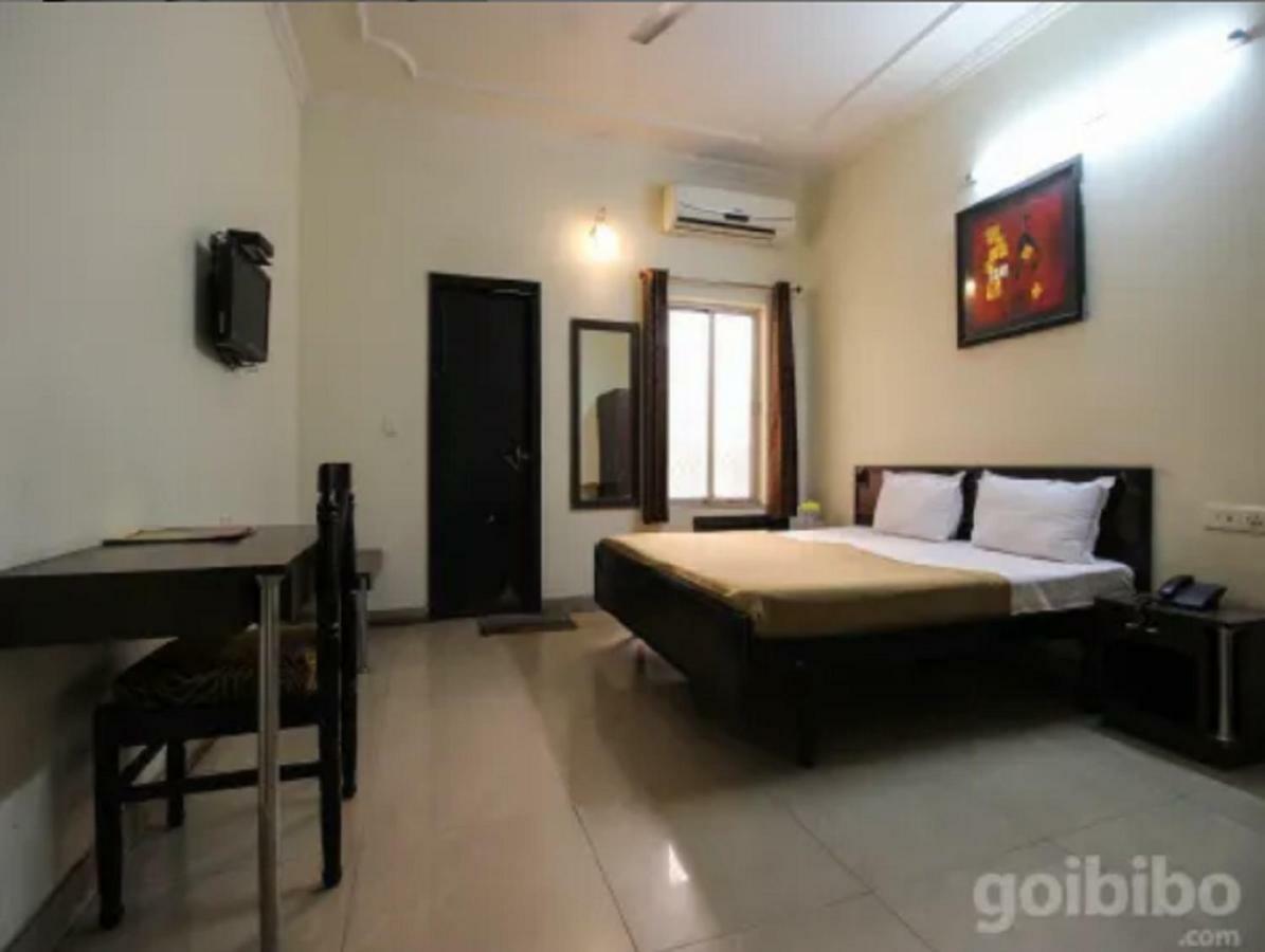 Hotel Utsav Dehradun Eksteriør billede