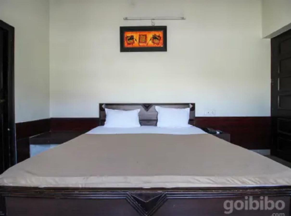 Hotel Utsav Dehradun Eksteriør billede