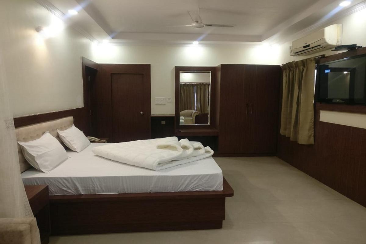 Hotel Utsav Dehradun Eksteriør billede