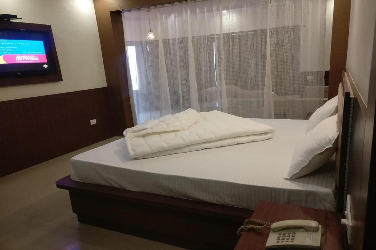 Hotel Utsav Dehradun Eksteriør billede